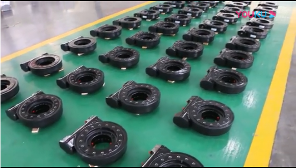 隆達(dá)軸承回轉(zhuǎn)驅(qū)動成品展示