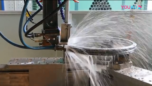 轉(zhuǎn)盤軸承內(nèi)圈滾道淬火